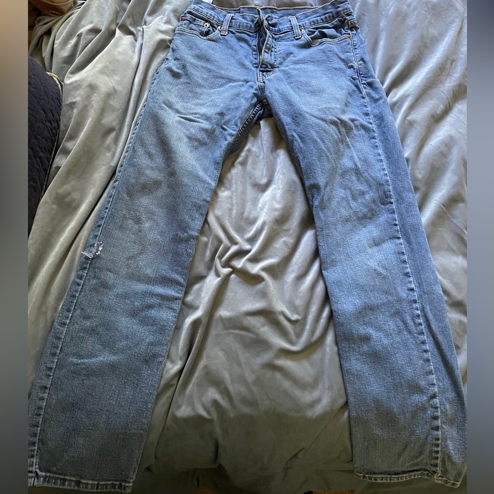 Men’s Light Wash Levi Jeans